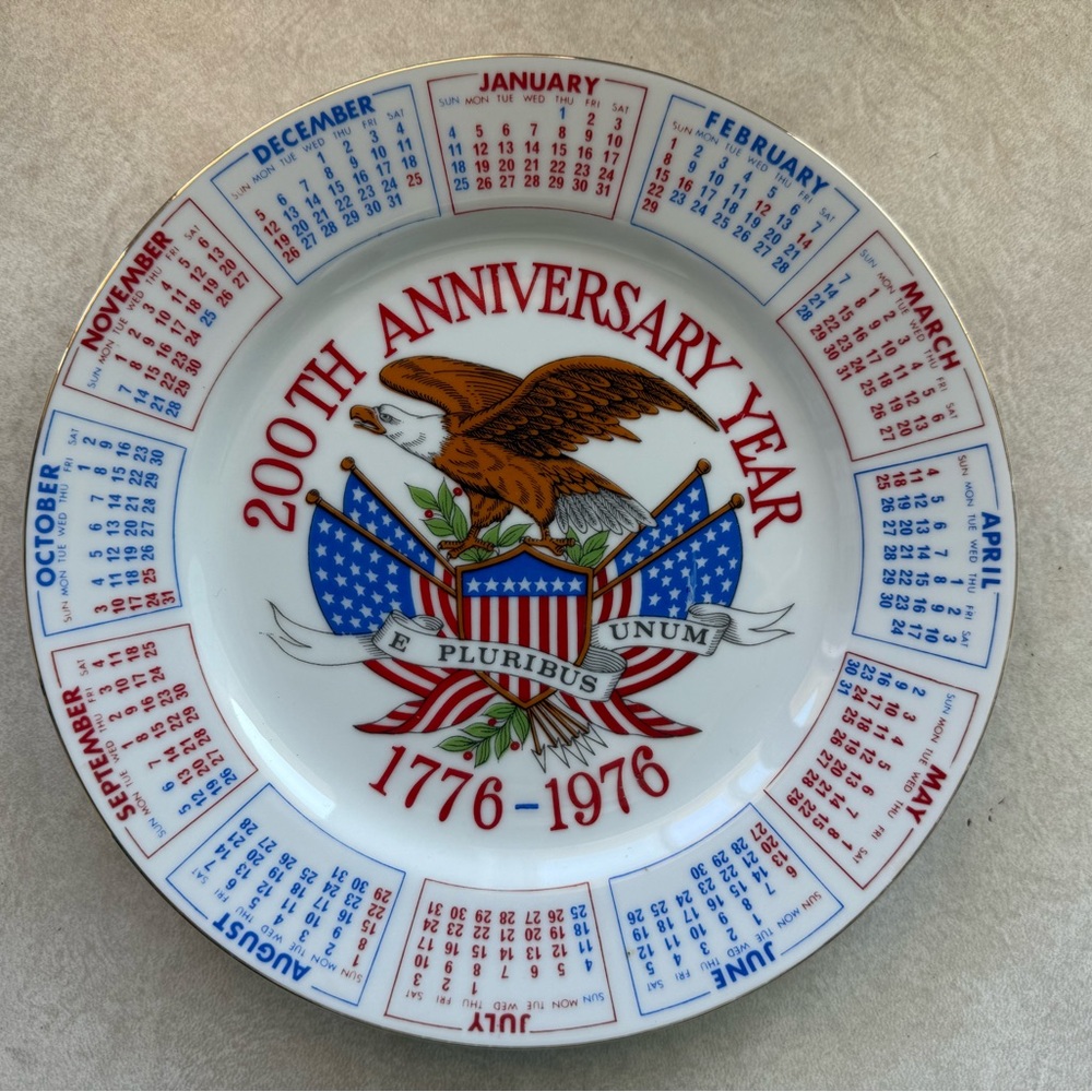 Vintage 1976 Bicentennial Commerative Plate